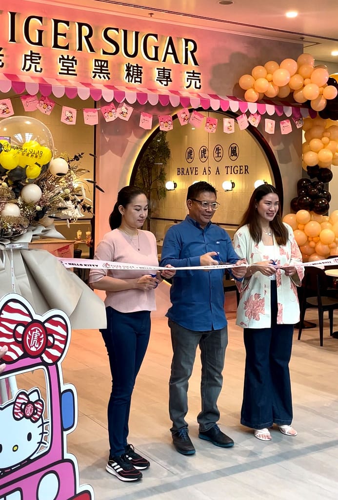 Ribbon cutting of the Tiger Sugar Cafe One Ayala Makati Branch